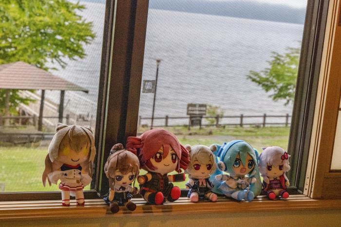 旅先でぬいぐるみたちと