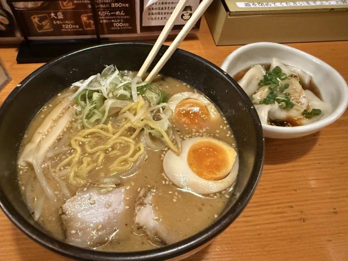 晩御飯はラーメン