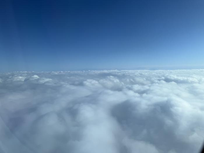 雲の上へ