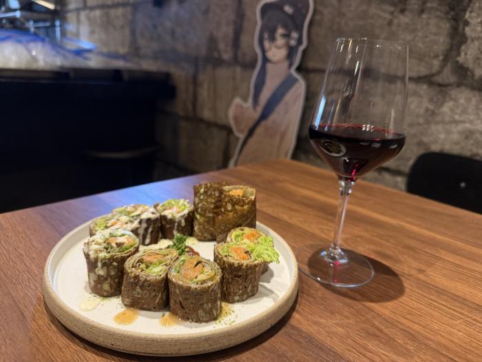 石と鉄さんでお昼とワイン