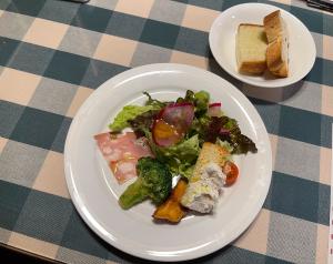 前菜とパン